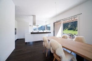 arento ag_nachhaltige architektur_Mehrfamilienhaus Davos_Küche.jpg